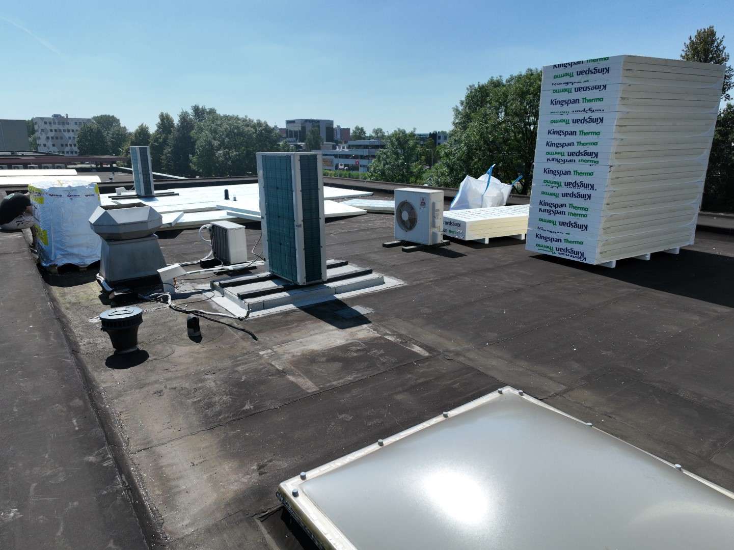 Dakgoten en boeiboorden vervangen